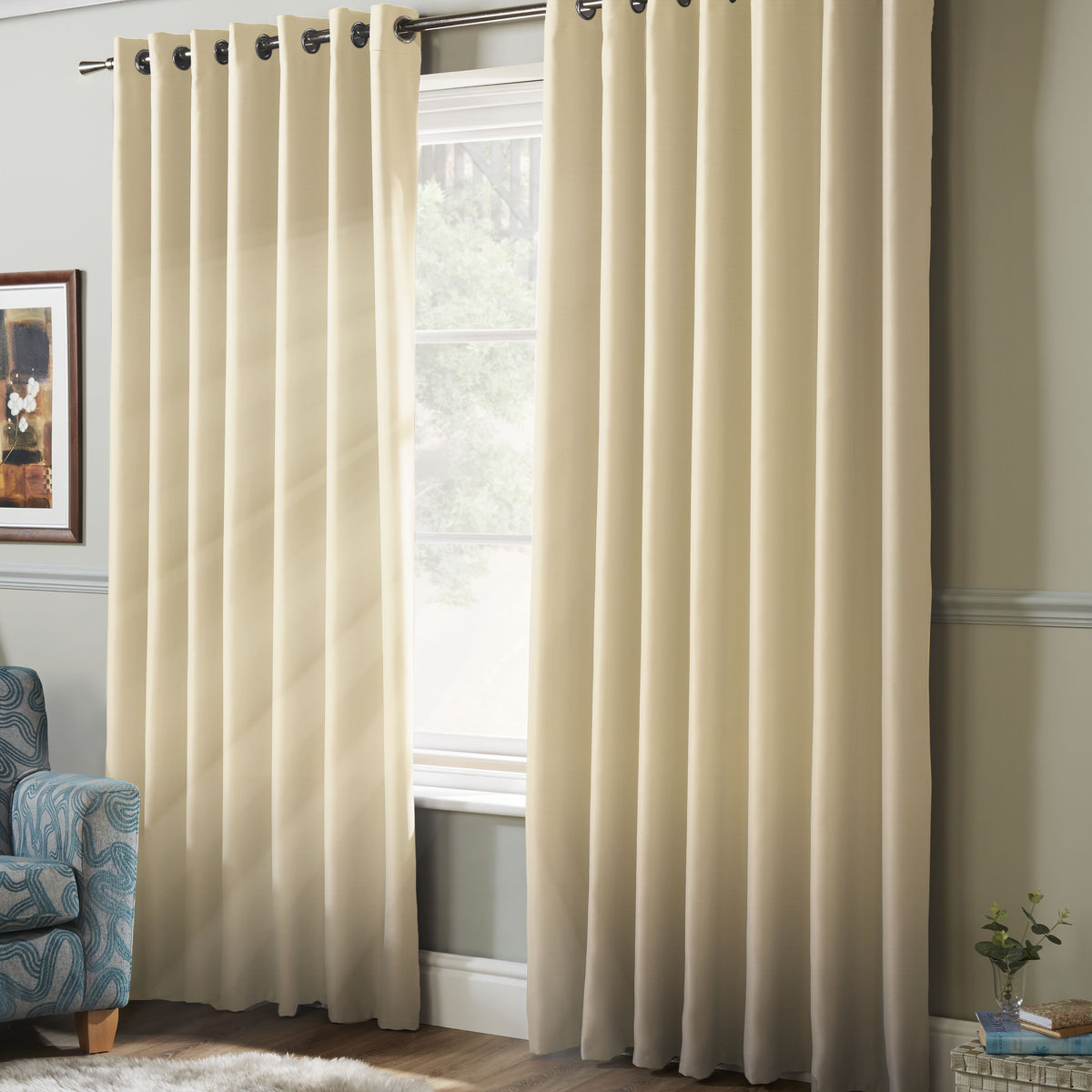 100% Blackout Eyelet Curtains in Cream