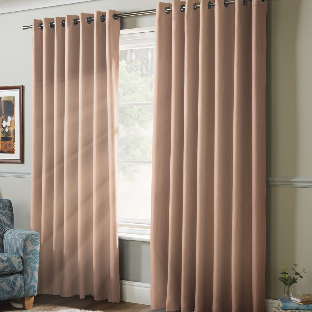 100% Blackout Eyelet Curtains in Pink