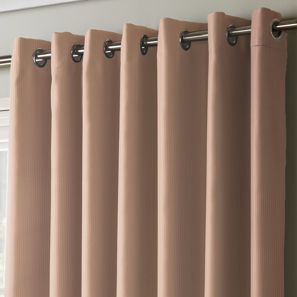 100% Blackout Eyelet Curtains in Pink