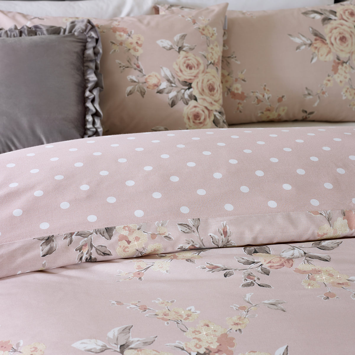 Catherine Lansfield Canterbury Floral Duvet Cover Set Blush Pink