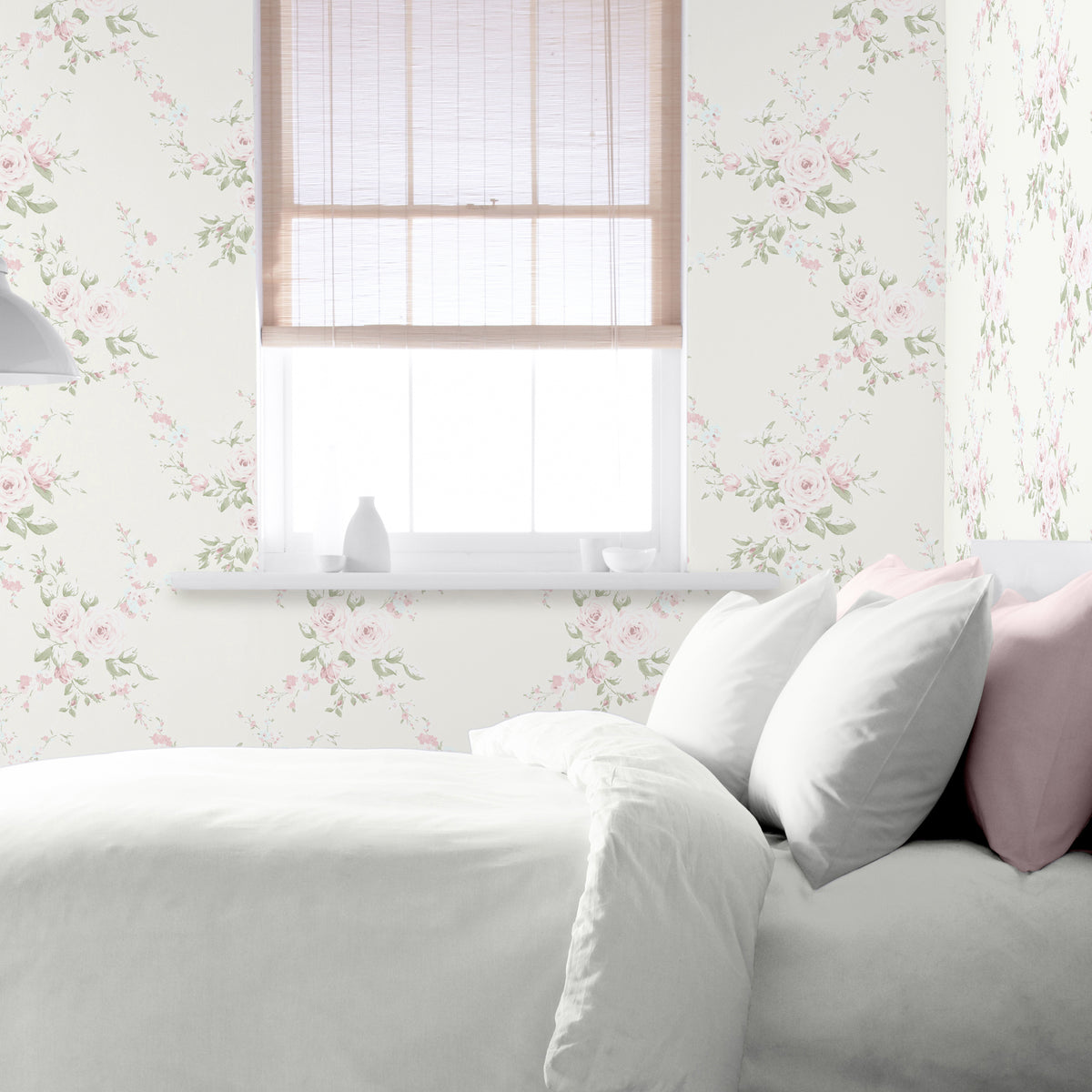 Catherine Lansfield Canterbury Floral Wallpaper in Cream