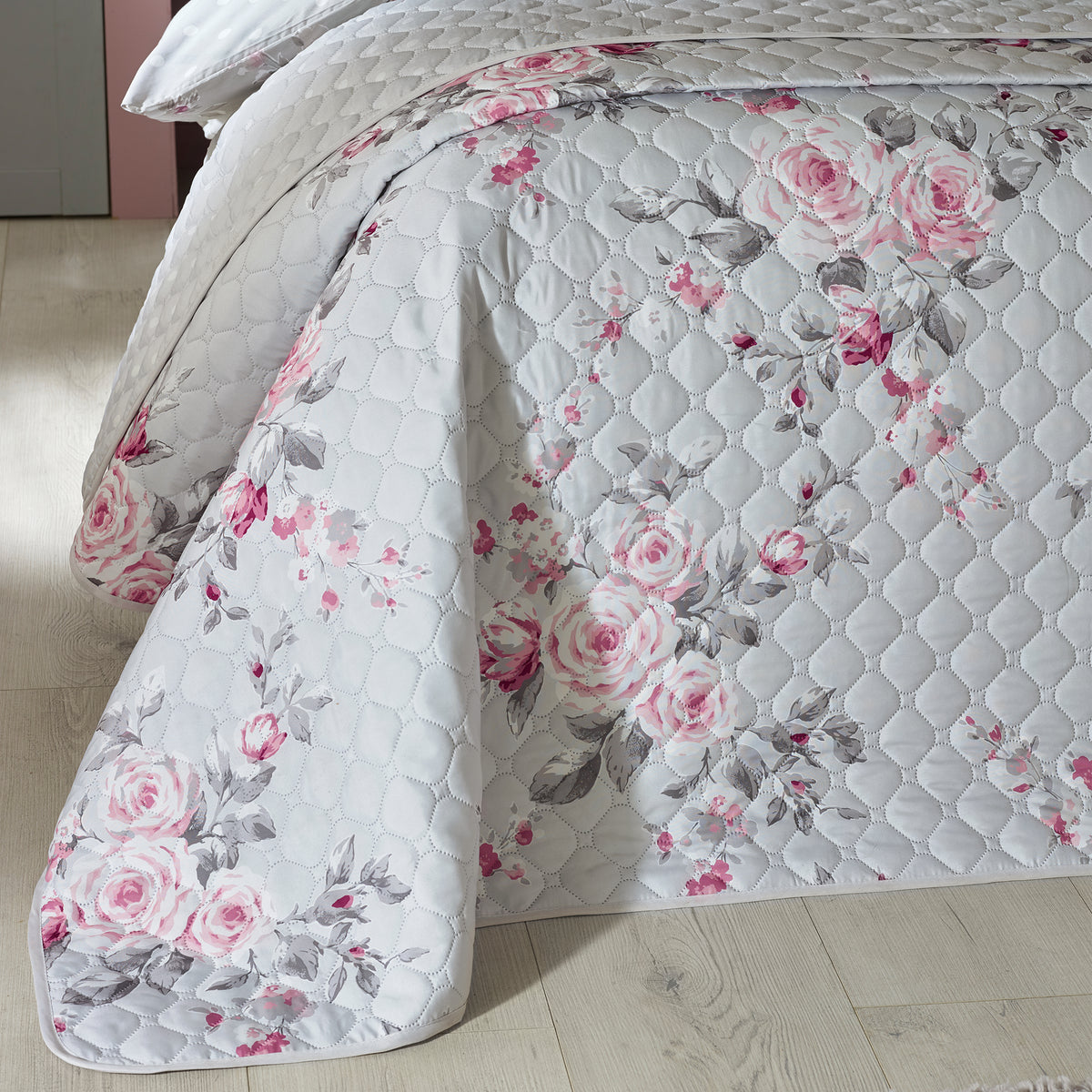 Catherine Lansfield Canterbury Floral Quilted 240x260cm Bedspread Grey