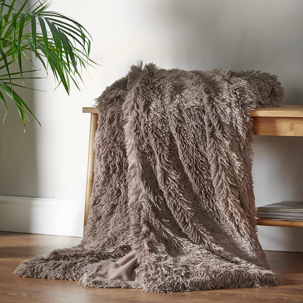 Catherine Lansfield Cuddly Deep Pile Faux Fur Blanket Throw Natural 150x200cm