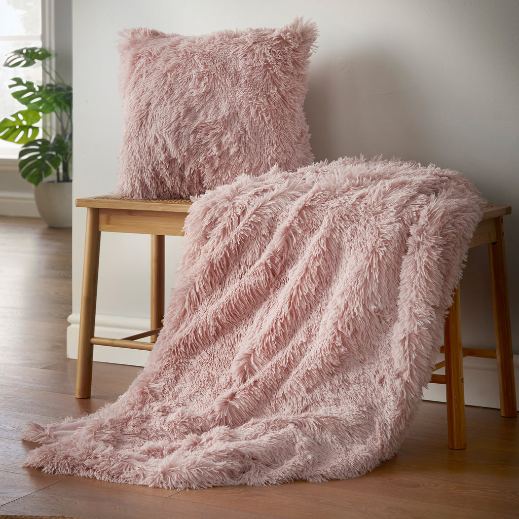 Catherine Lansfield Cuddly Deep Pile Faux Fur Blanket Throw Blush Pink 150x200cm
