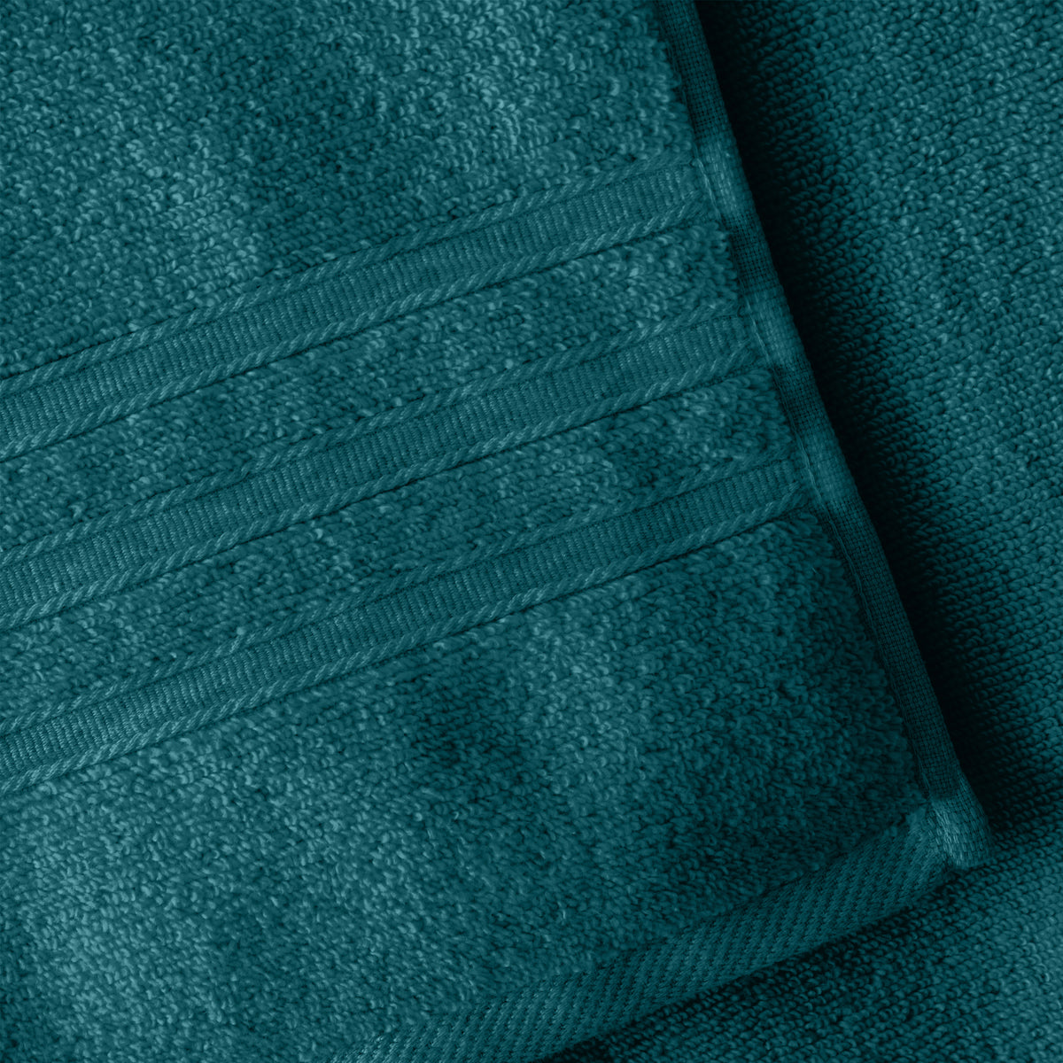 Catherine Lansfield Bathroom Zero Twist 500 GSM Soft & Absorbent Cotton Bath Sheet Pair in Teal Green