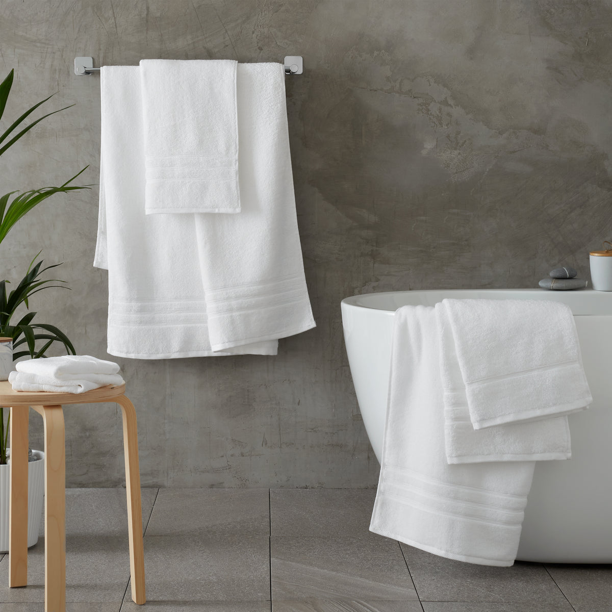Catherine Lansfield Bathroom Zero Twist 500 GSM Soft & Absorbent Cotton Bath Sheet Pair in White