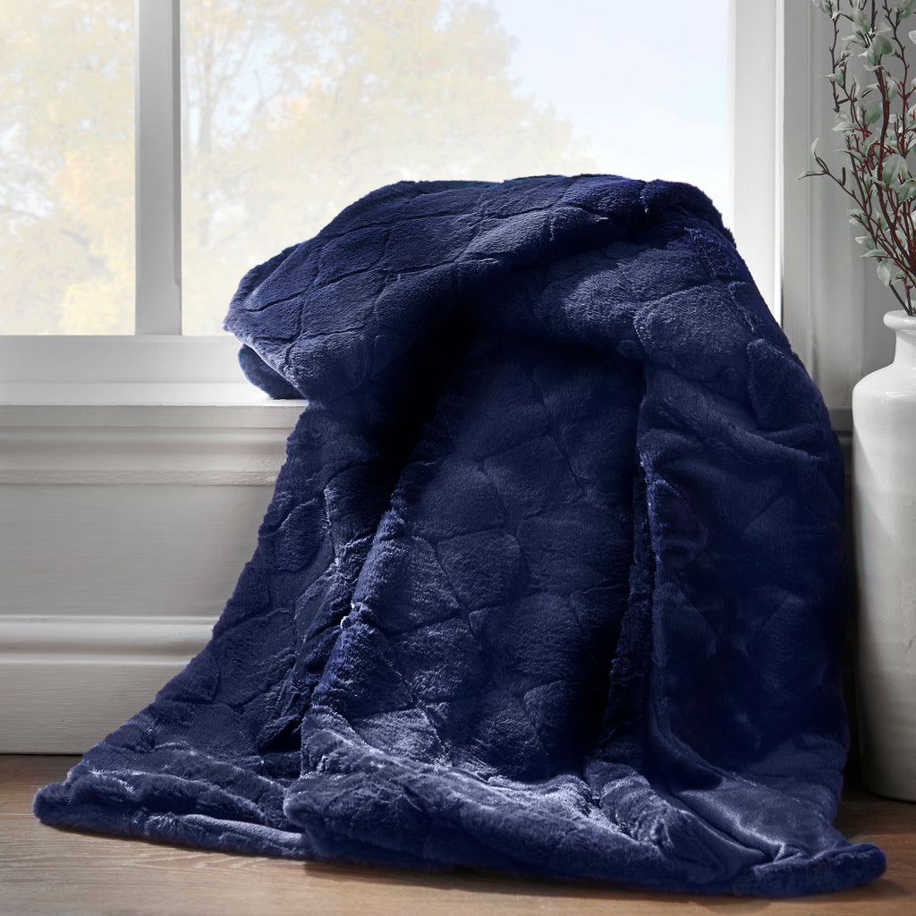 Catherine Lansfield Cosy Diamond Faux Fur Soft 130x170cm Blanket Throw Navy