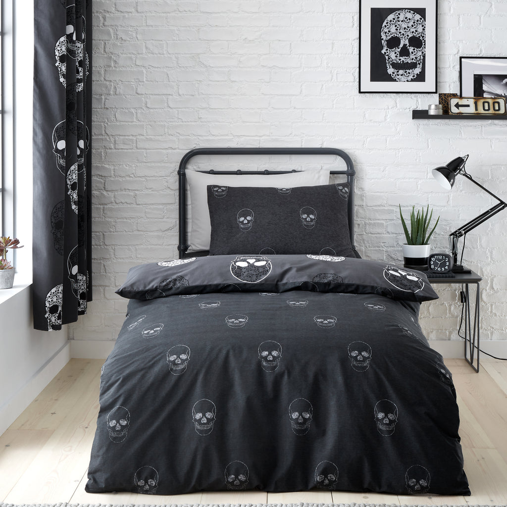 Catherine Lansfield Skulls Reversible Duvet Cover Set in Grey