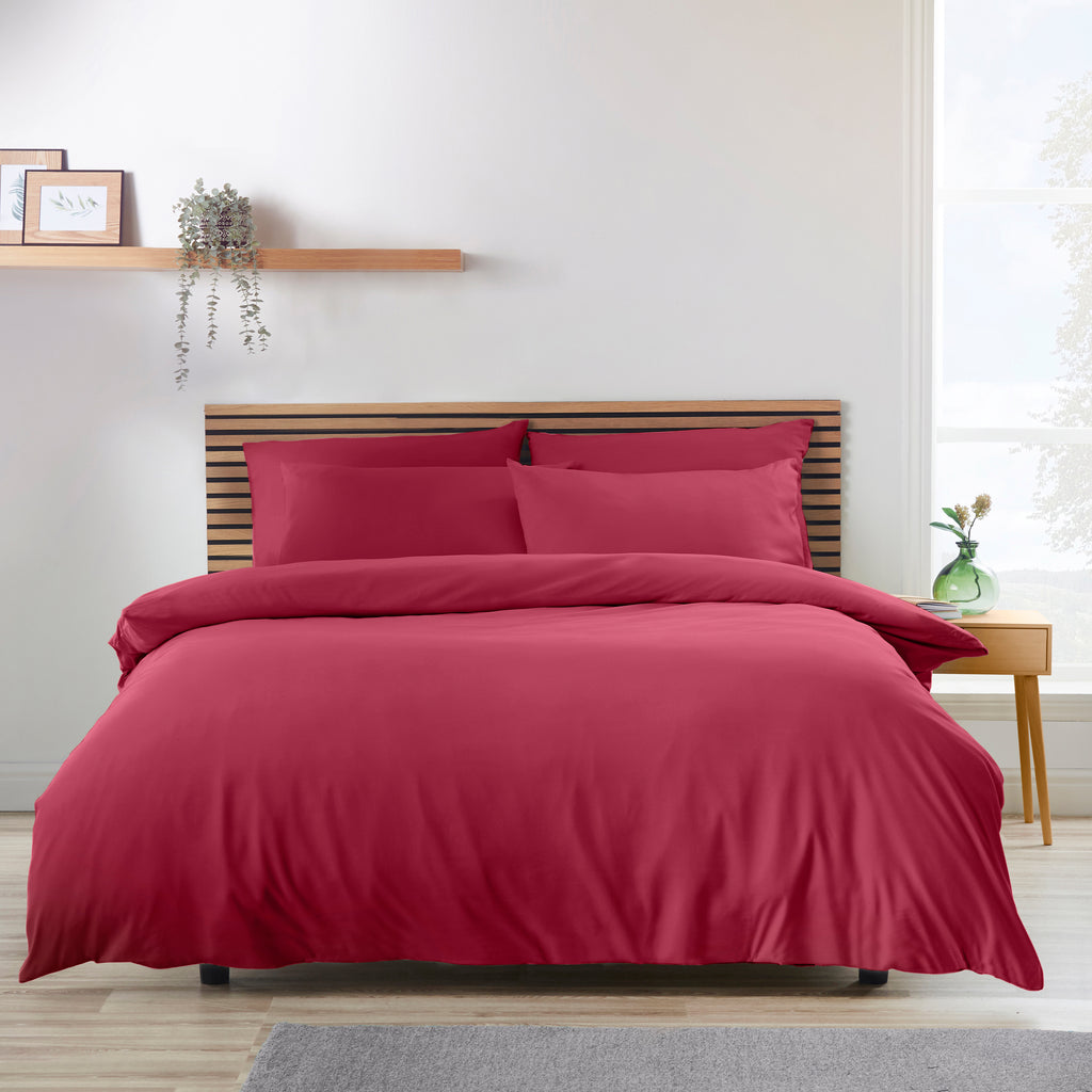 Catherine Lansfield So Soft Non-Iron Duvet Cover Set in Hot Pink