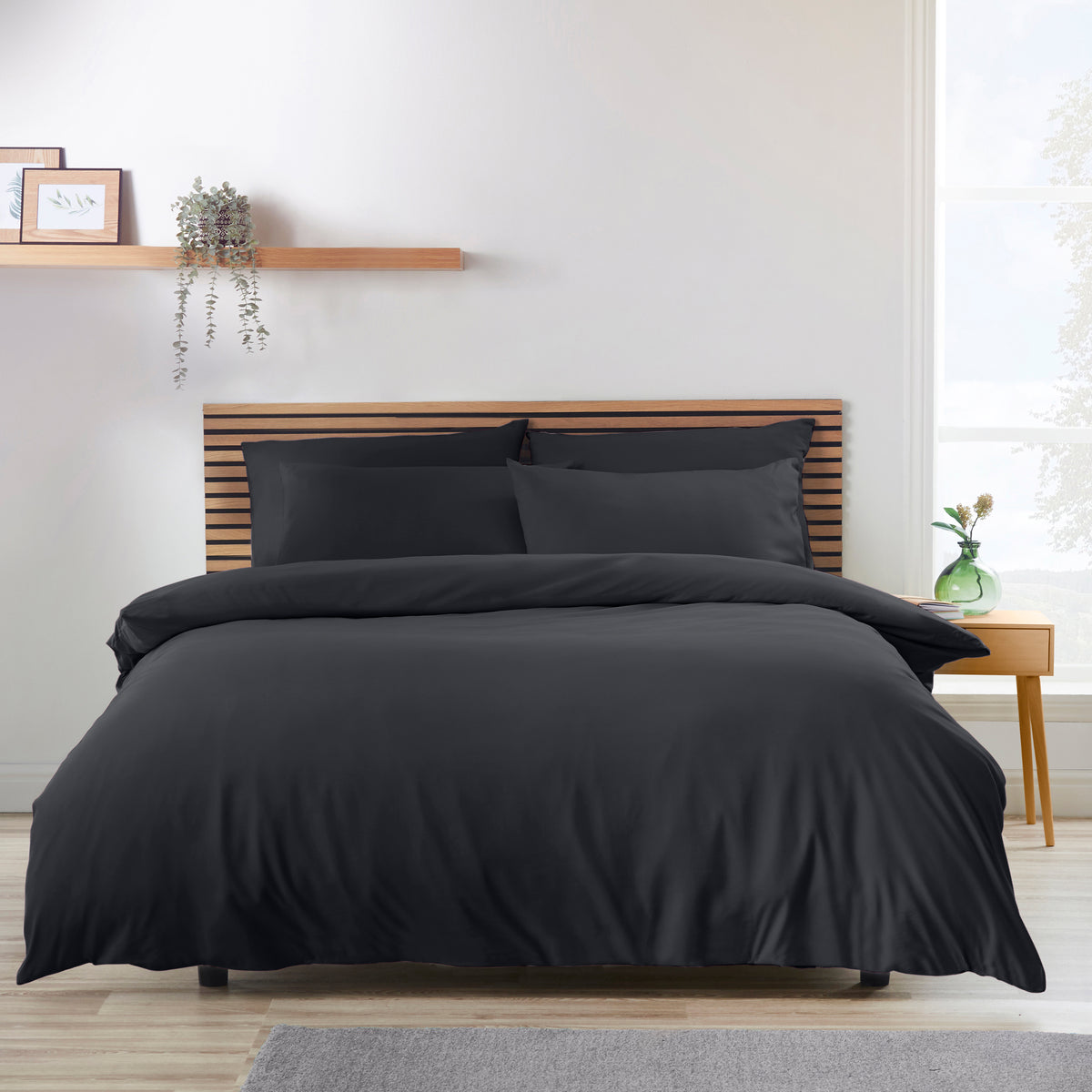 Catherine Lansfield So Soft Non-Iron Duvet Cover Set in Black