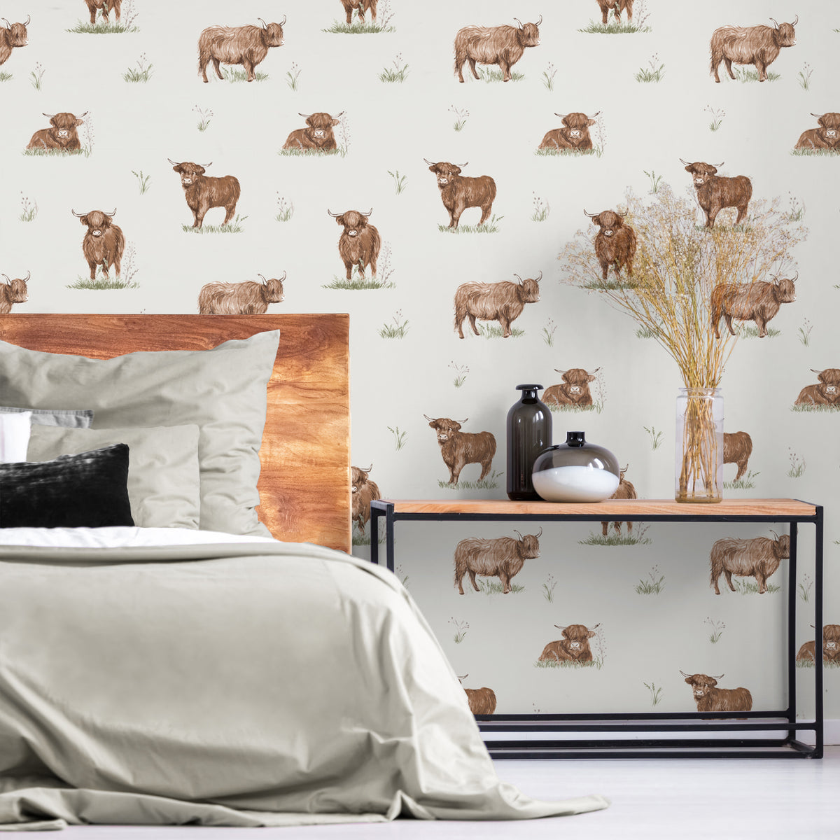 Catherine Lansfield Angus Highland Cow Wallpaper in Natural