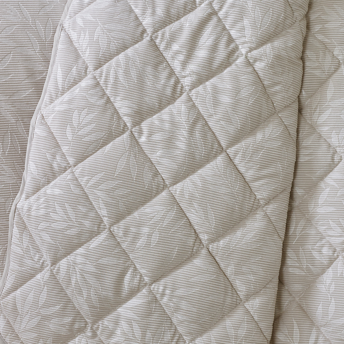 Catherine Lansfield Corded Leaves 240x260cm Quilted Bedspread Champagne Gold
