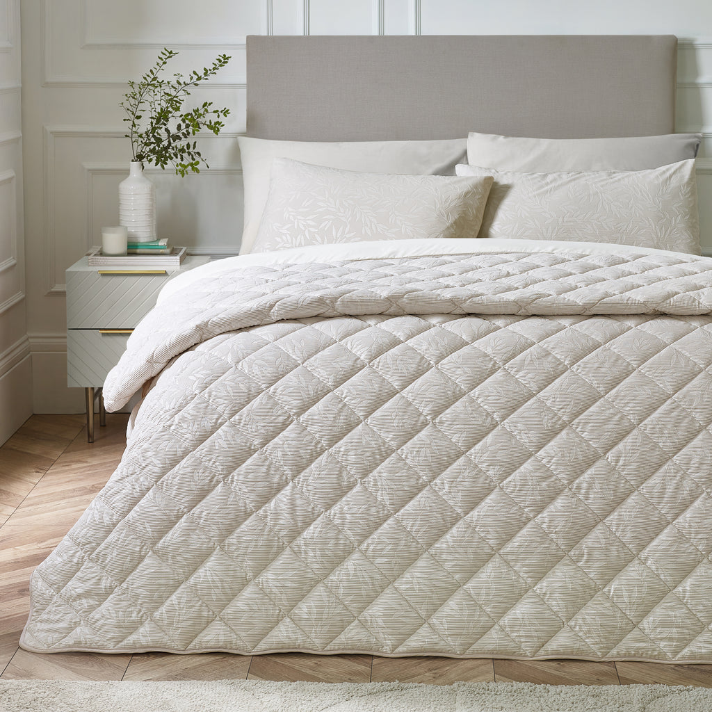 Catherine Lansfield Corded Leaves 240x260cm Quilted Bedspread Champagne Gold