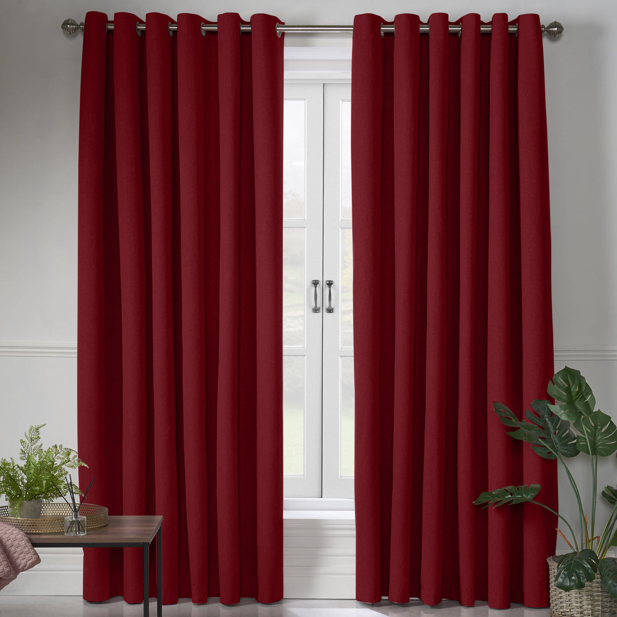 Linen Look Blackout Eyelet Curtains in Red