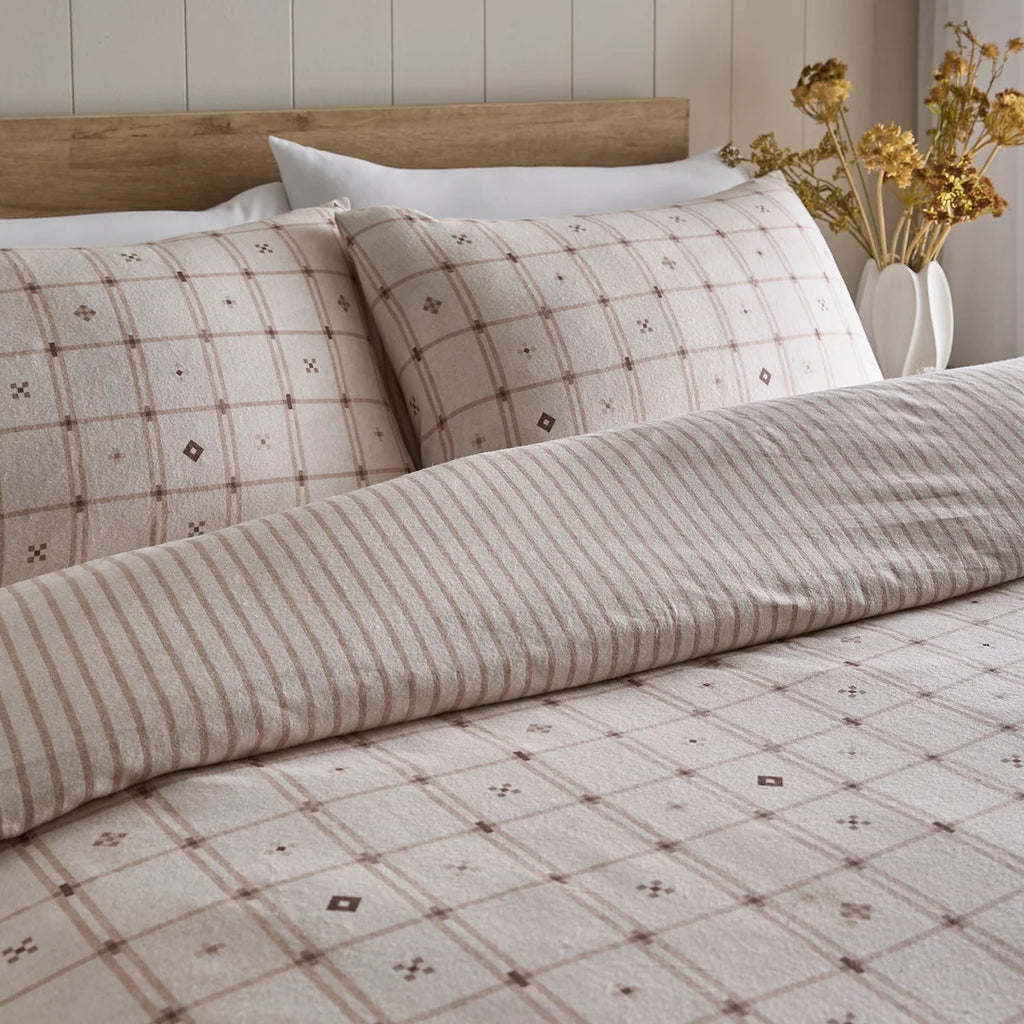 Dreams & Drapes Cottage Check Duvet Cover Set in Natural