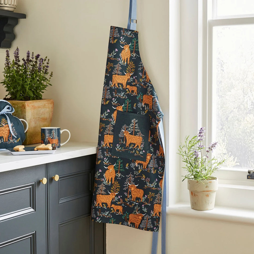 Ulster Weavers Connie the Cow Cotton Apron in Navy
