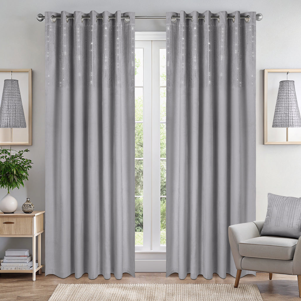 Diamondo Velvet Thermal Blackout Eyelet Curtains in Silver