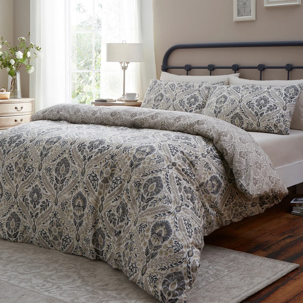 Dreams & Drapes Harriet Duvet Cover Set in Natural