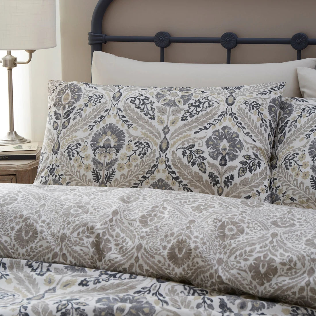 Dreams & Drapes Harriet Duvet Cover Set in Natural