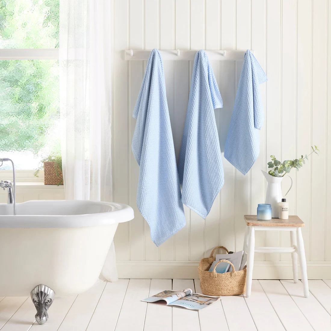Dreams & Drapes Popcorn Check 100% Cotton Towels in Blue