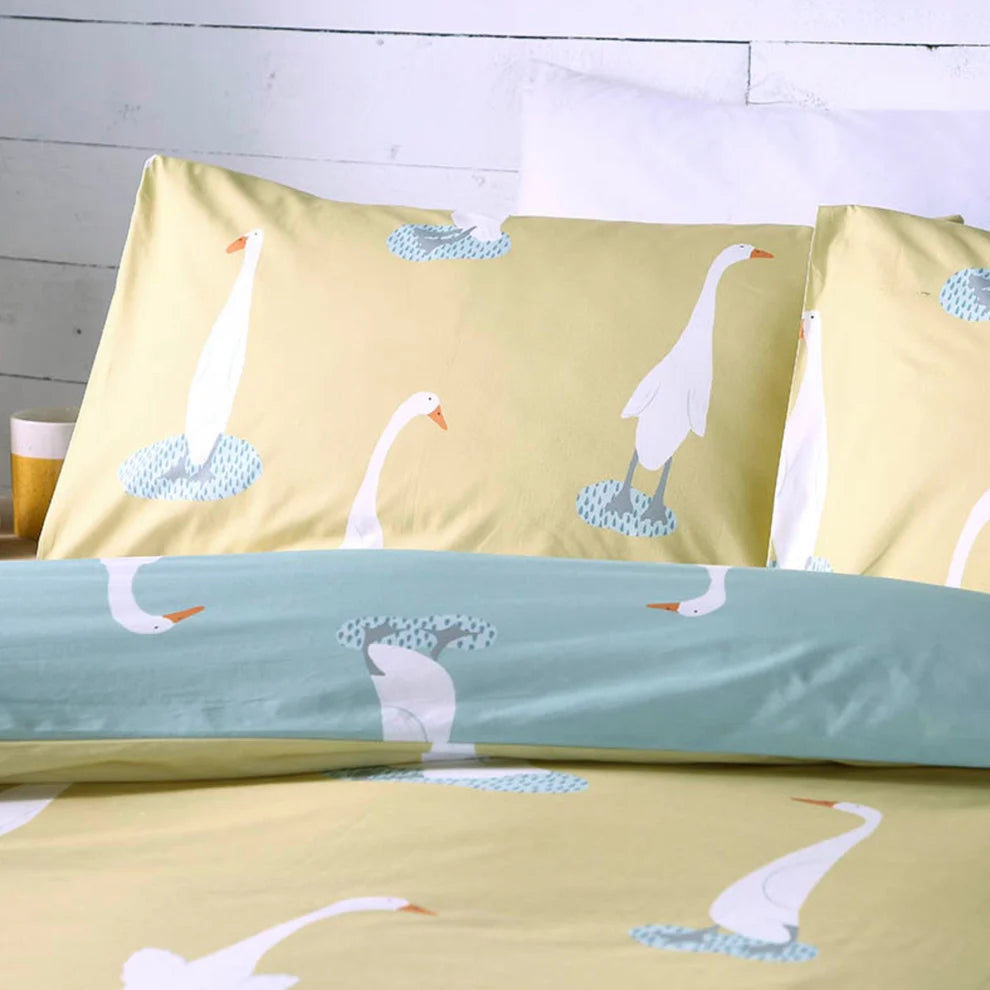 Fusion Puddles The Duck Duvet Cover Set in Yellow