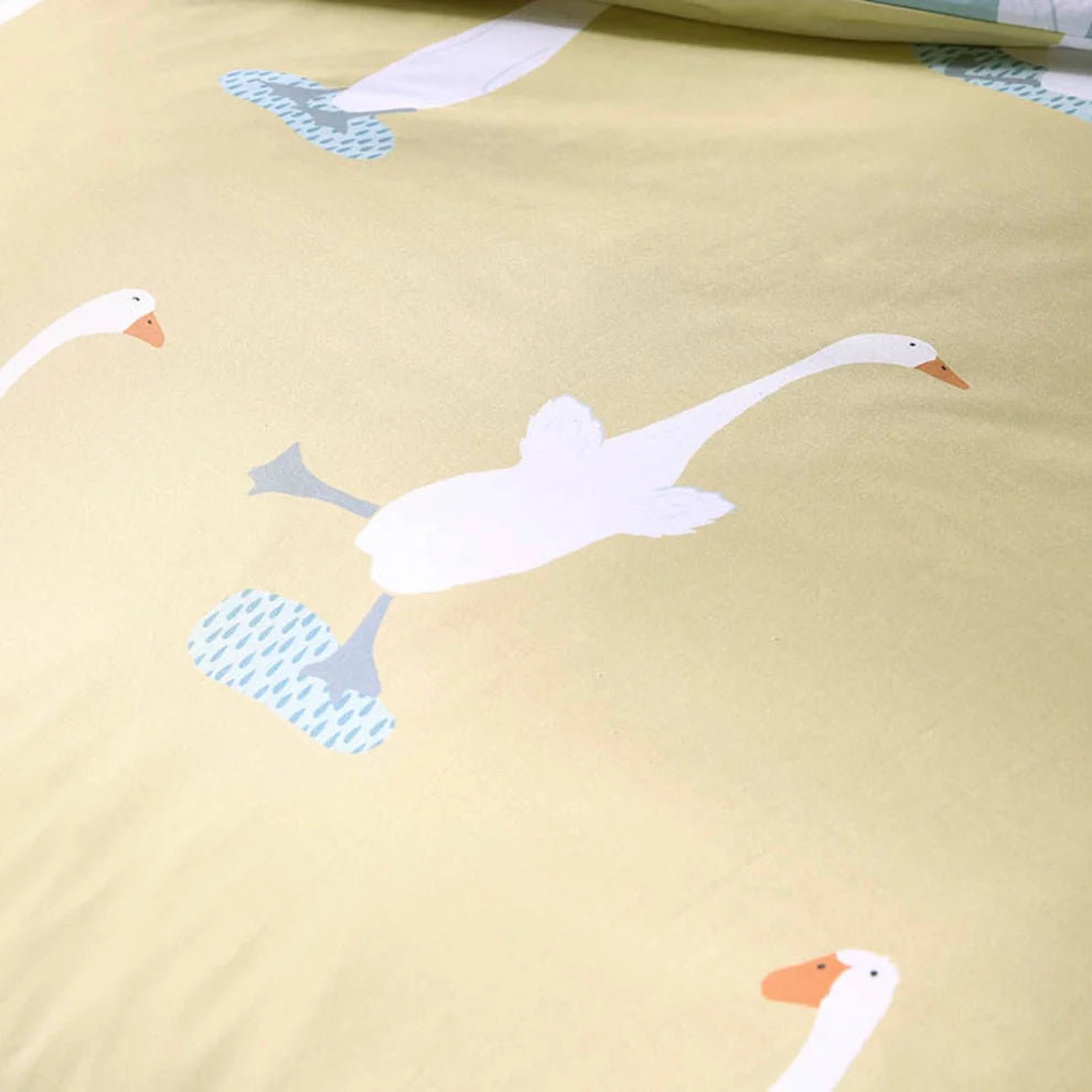Fusion Puddles The Duck Duvet Cover Set in Yellow