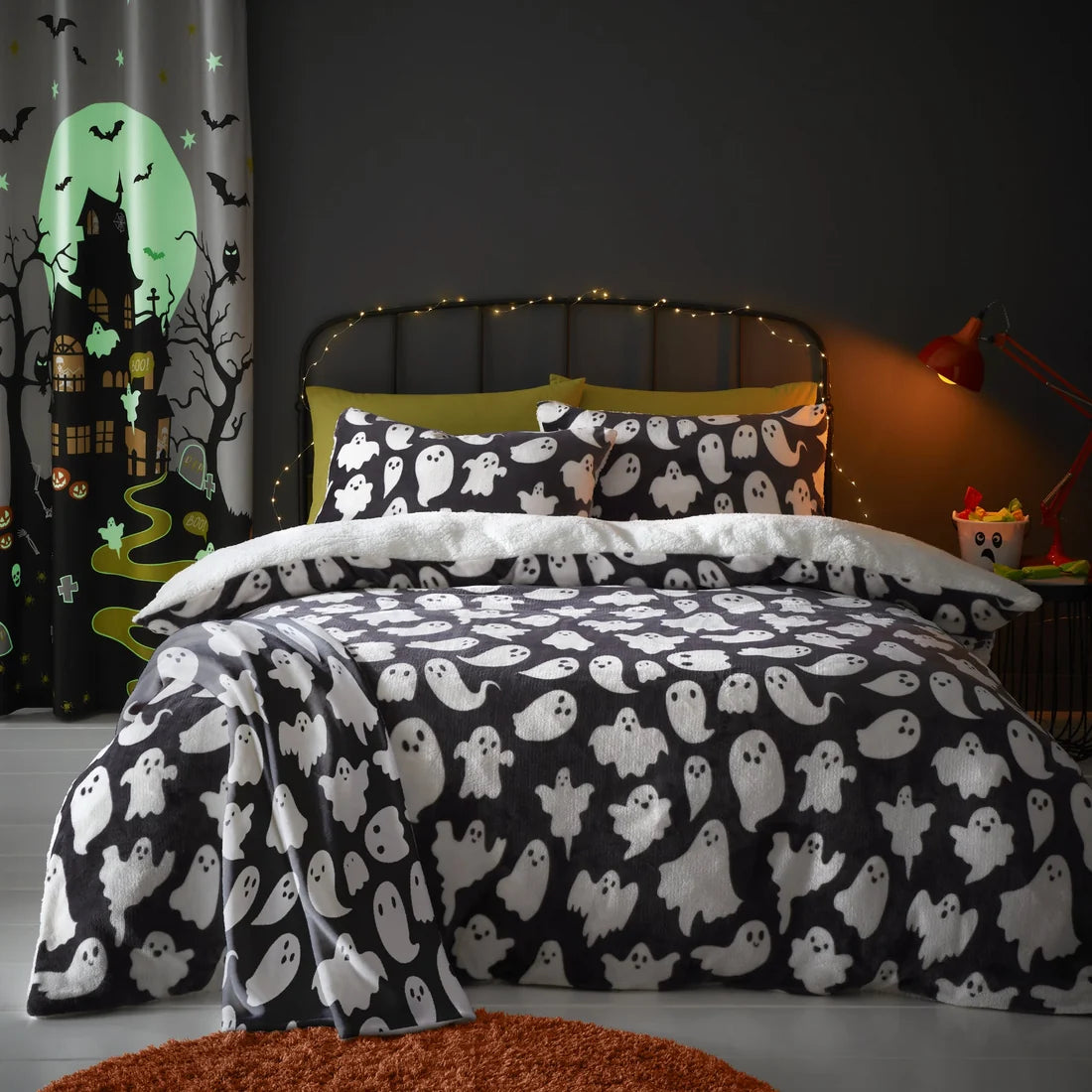 Bedlam Spooky Ghosts Halloween Sherpa Fleece Duvet Cover Set in Grey