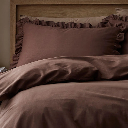 Close-up of the elegant frilled border on the Appletree Cassia Frill duvet cover set.