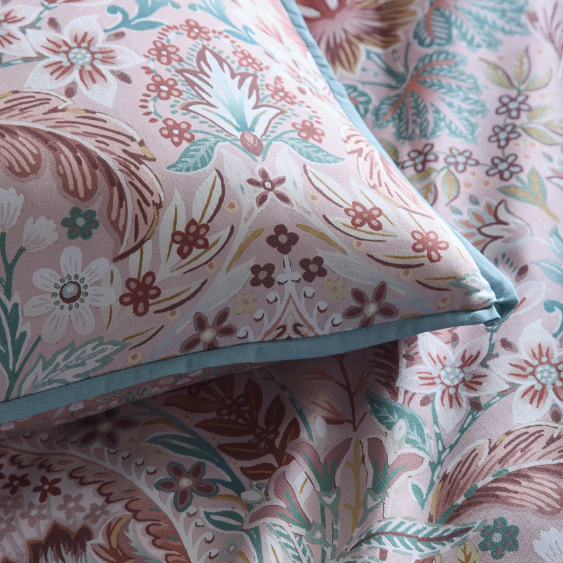 Close-up of the luxurious 100% cotton sateen fabric on the Appletree Floral Damask duvet cover set.