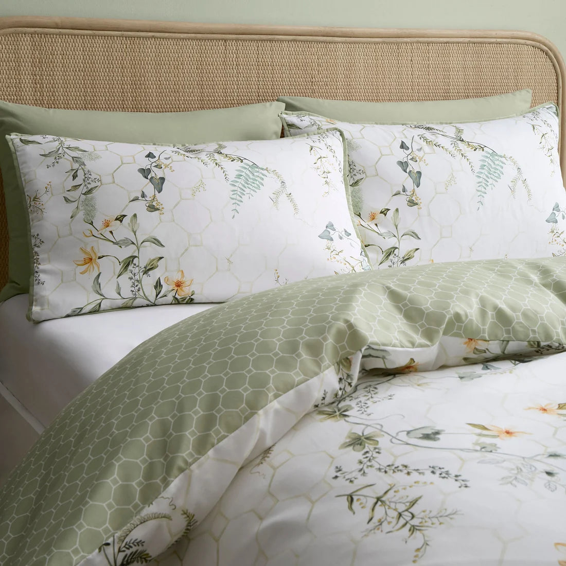 Close-up of the delicate digital floral design on the Appletree Floral Trellis duvet cover set.