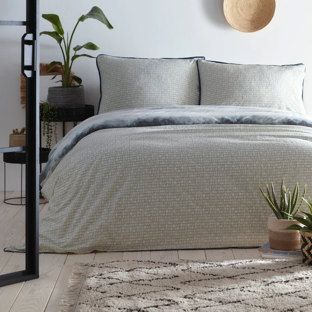 Reverse design on the Appletree Loft Landscape Seafoam duvet cover set.