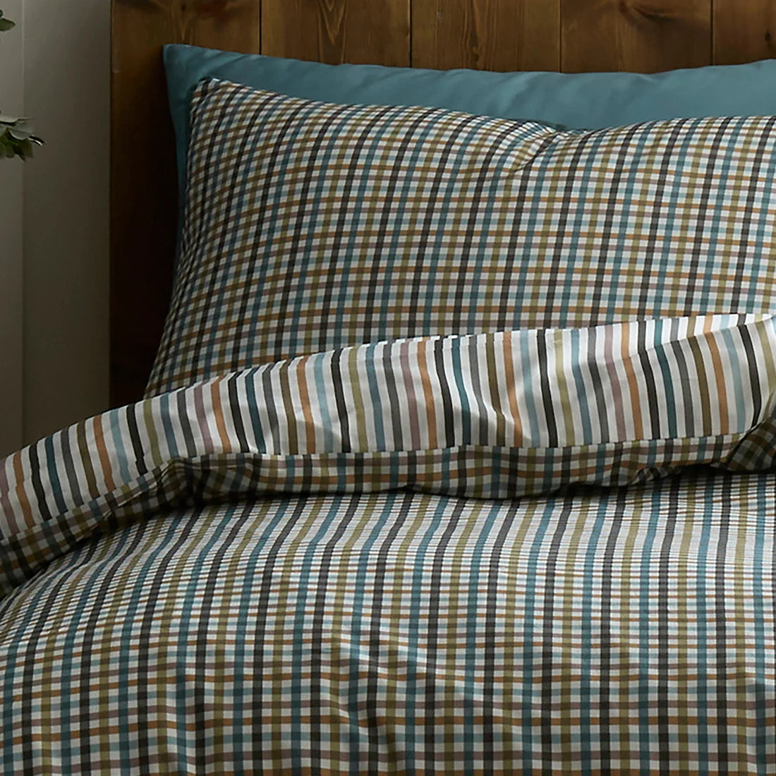 Close-up of the fine micro check pattern on the Appletree Micro Check duvet cover set.