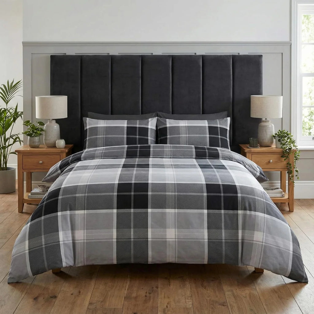 Argyle Check duvet cover set in Grey with a classic tartan-inspired design.