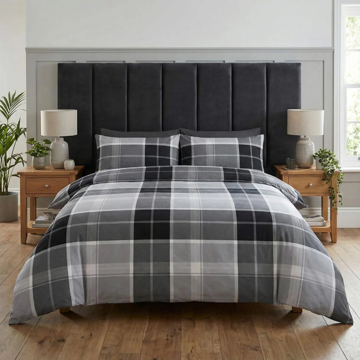 Argyle Check duvet cover set in Grey with a classic tartan-inspired design.