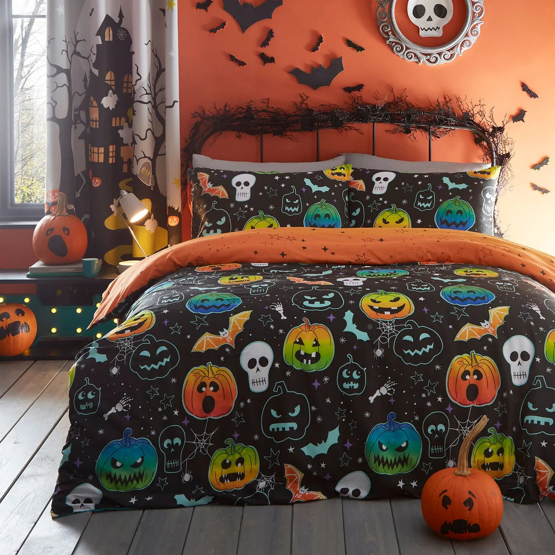 Bedlam Scary Pumpkins glow in the dark Halloween duvet cover set in black.