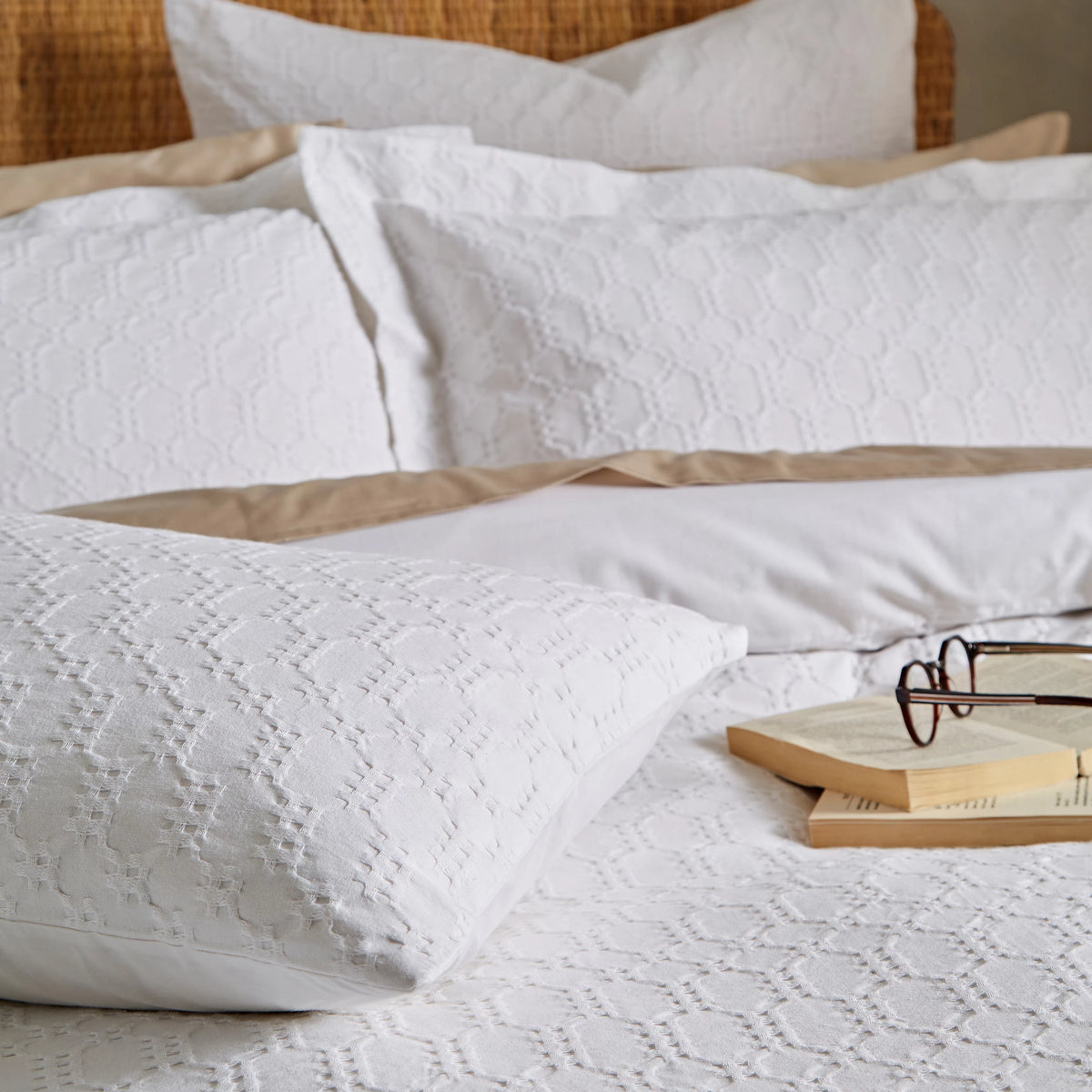 Bianca Waffle Cotton Circle Duvet Cover Set White