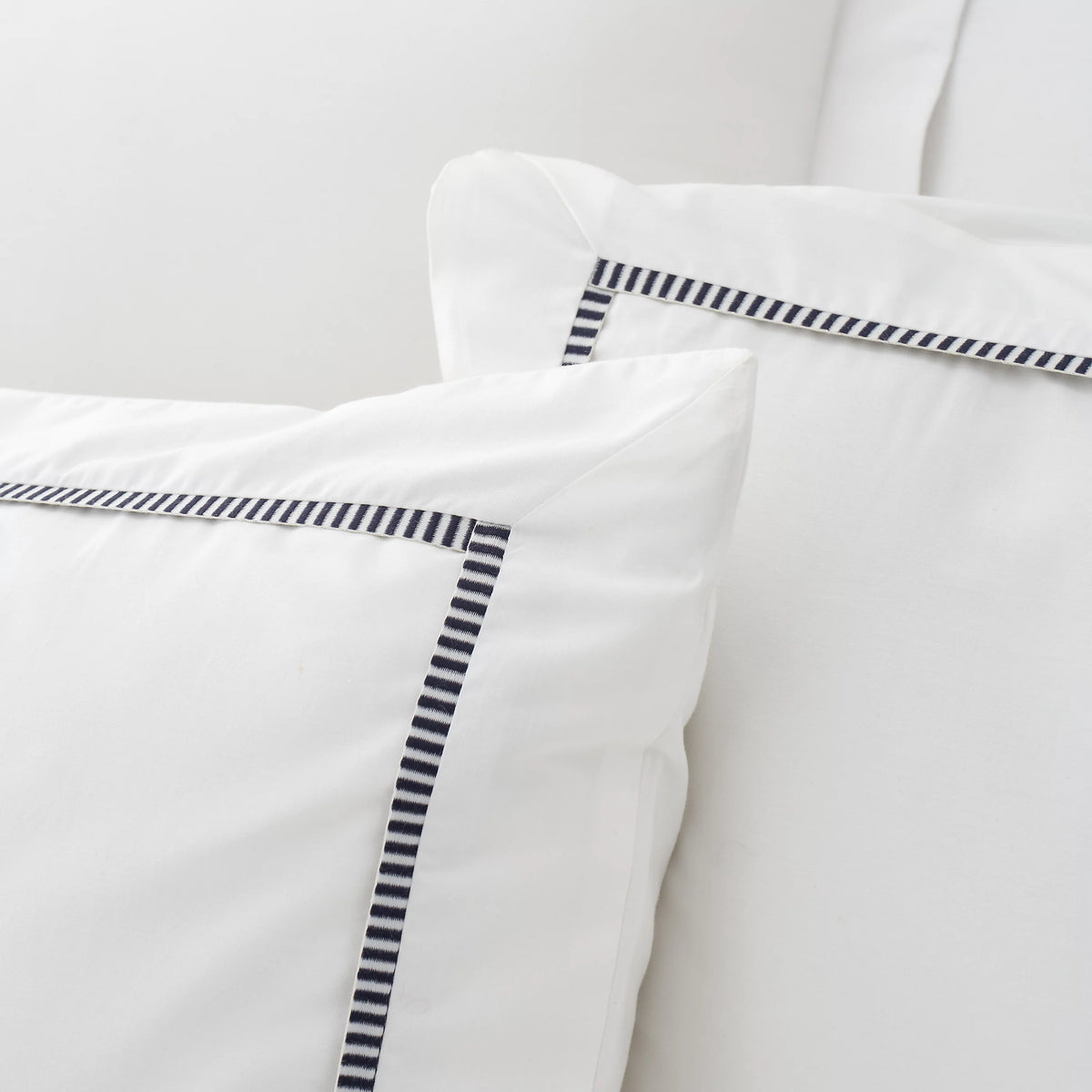 Bianca Contrast Trim 200TC Cotton Duvet Cover Set White Black
