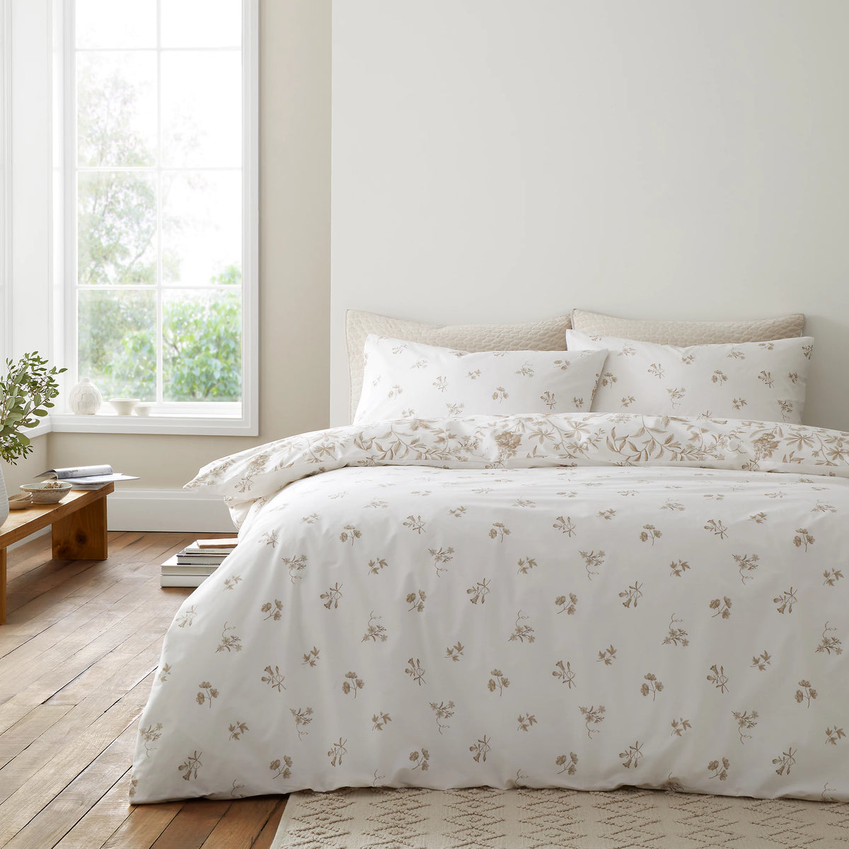 Bianca Thea Floral 200TC Cotton Reversible Duvet Cover Set Natural
