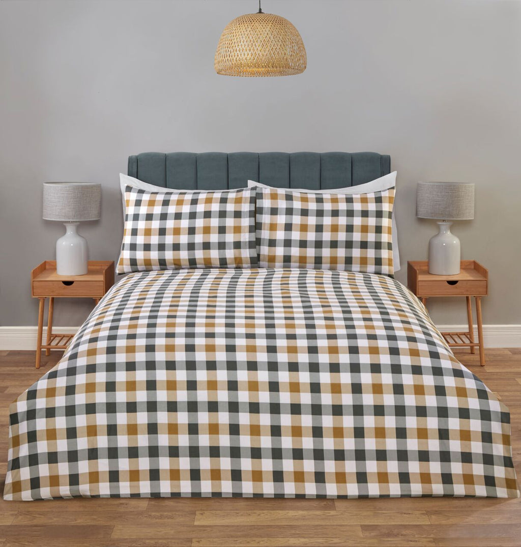 Reverse design of the Braemar Check Multi duvet cover set.