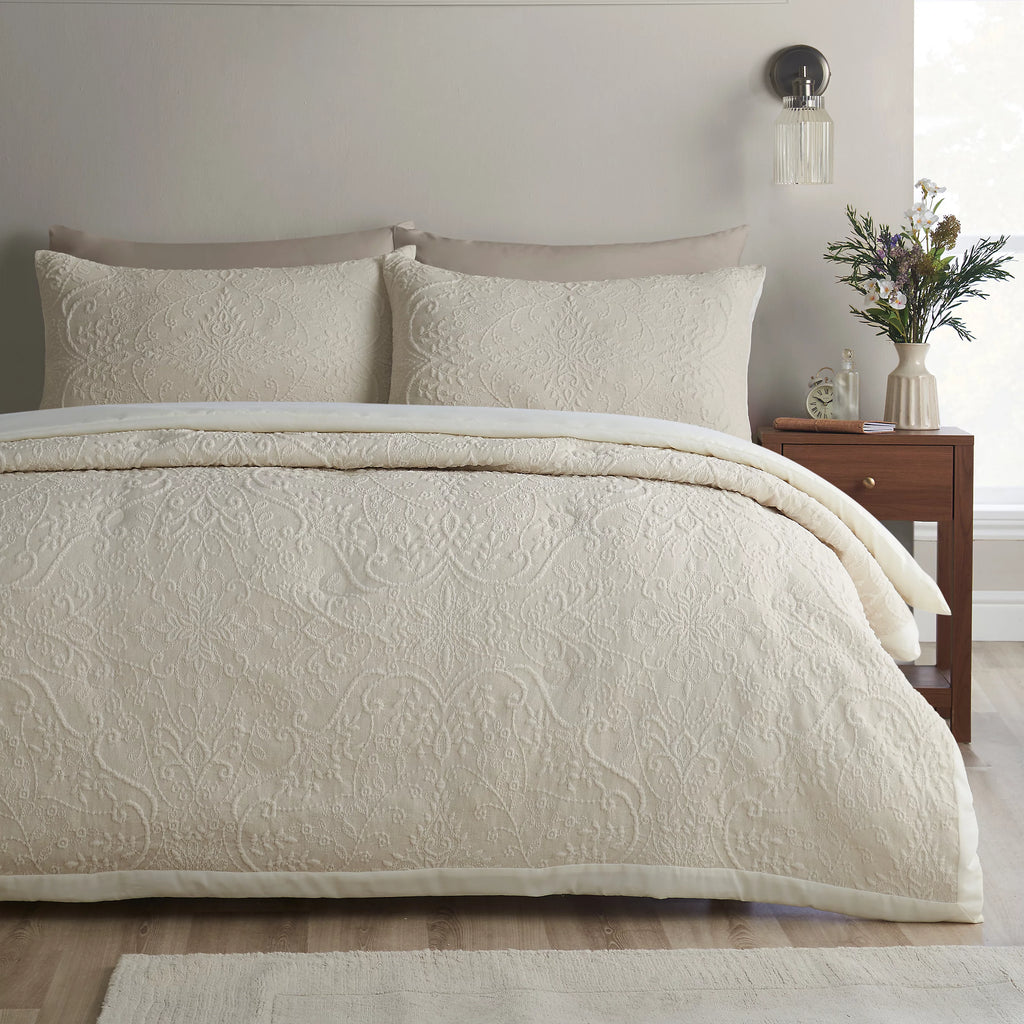 Catherine Lansfield Cream Amelia Jacquard Bedspread