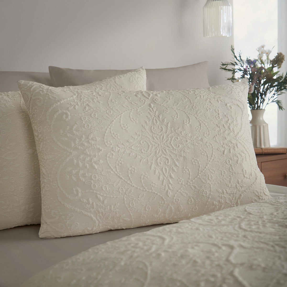 Catherine Lansfield Cream Amelia Jacquard Duvet Cover Set