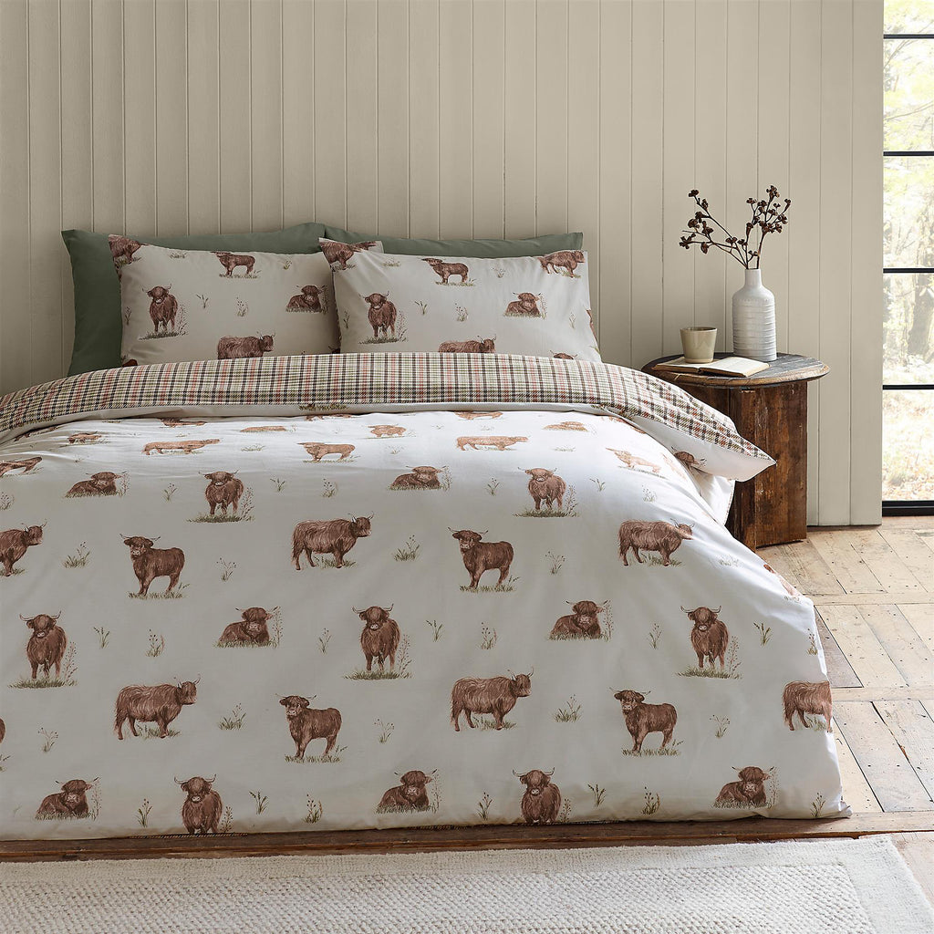 Catherine Lansfield Natural Angus Highland Cow Reversible Duvet Cover Set
