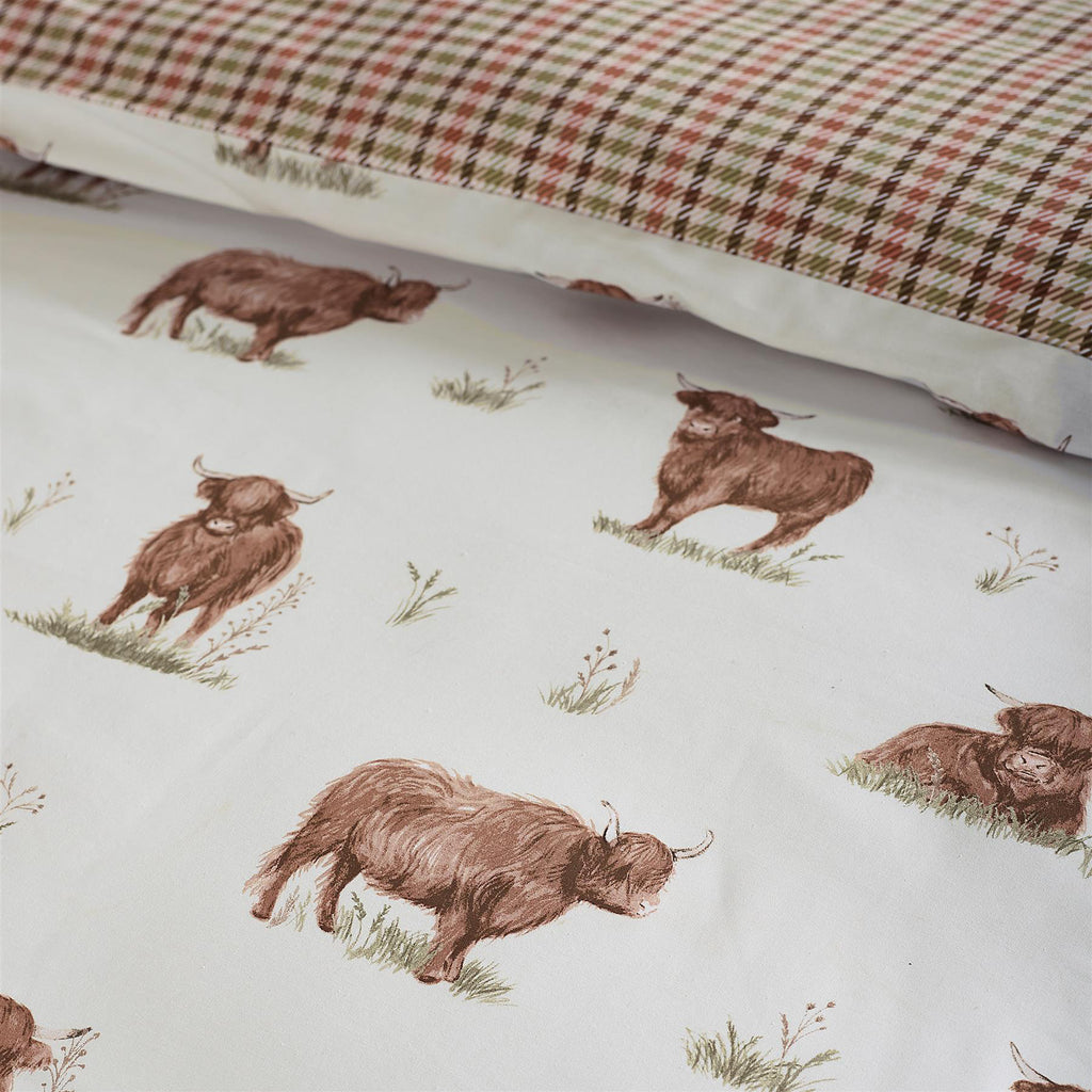 Catherine Lansfield Natural Angus Highland Cow Reversible Duvet Cover Set