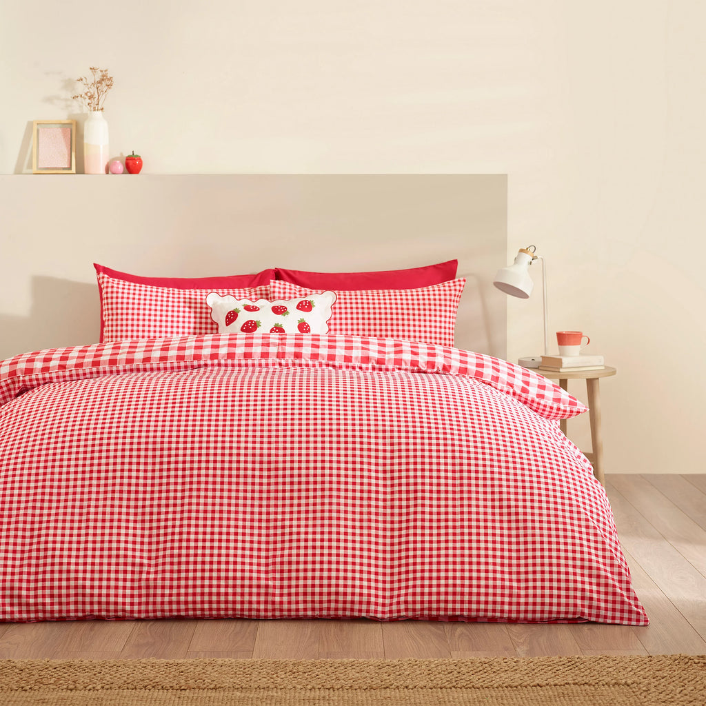 Catherine Lansfield Red Bamford Gingham Check Reversible Duvet Cover Set