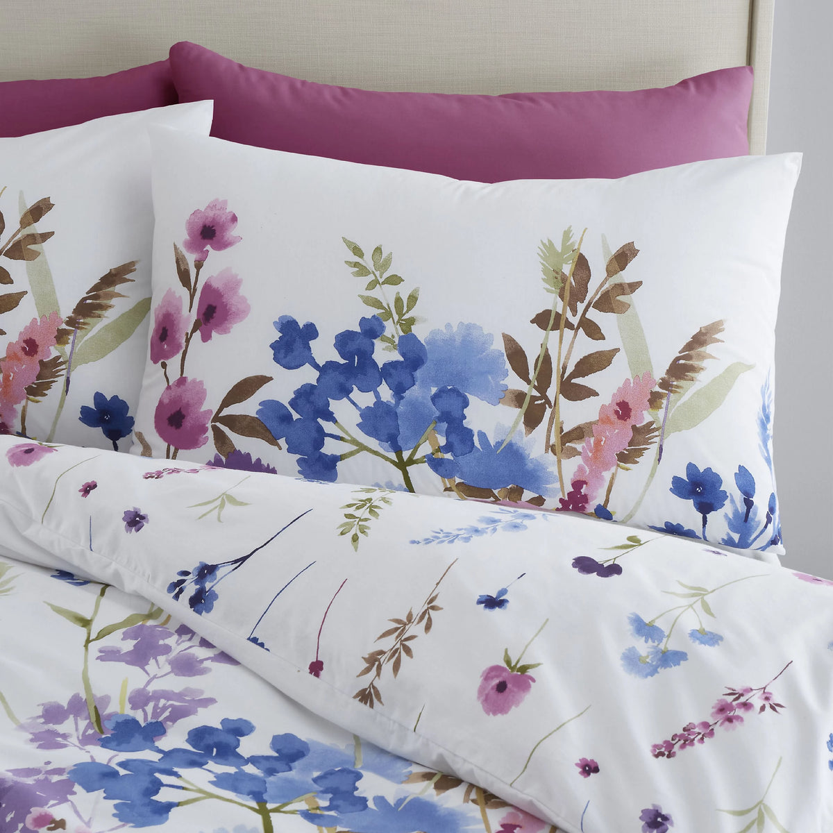 Catherine Lansfield Countryside Floral Duvet Cover Set Pink / Blue