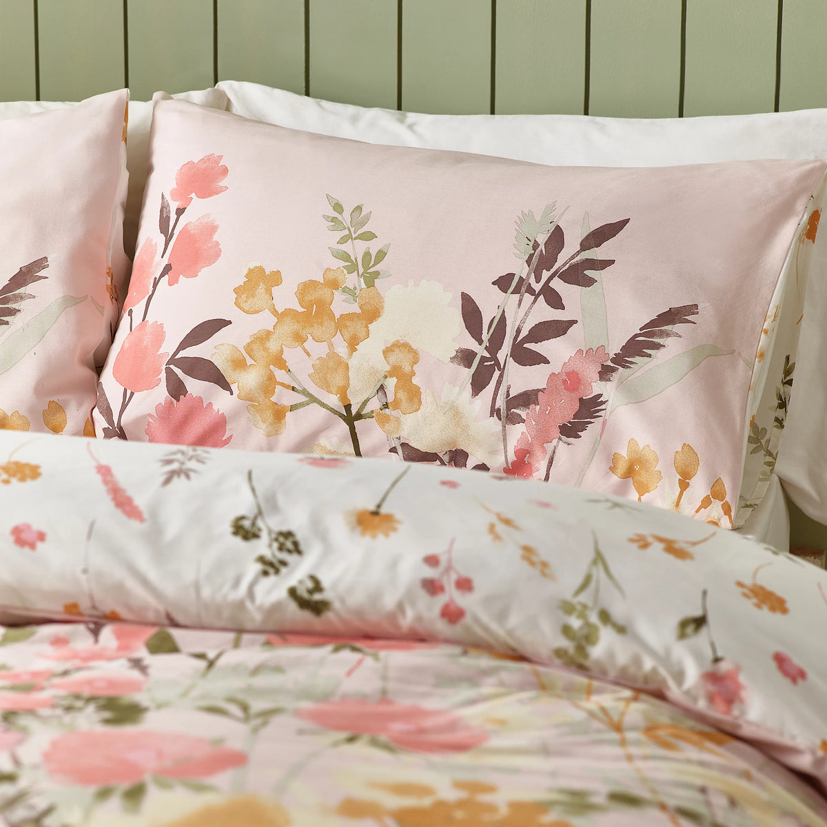 Catherine Lansfield Pink Countryside Floral Reversible Duvet Cover Set