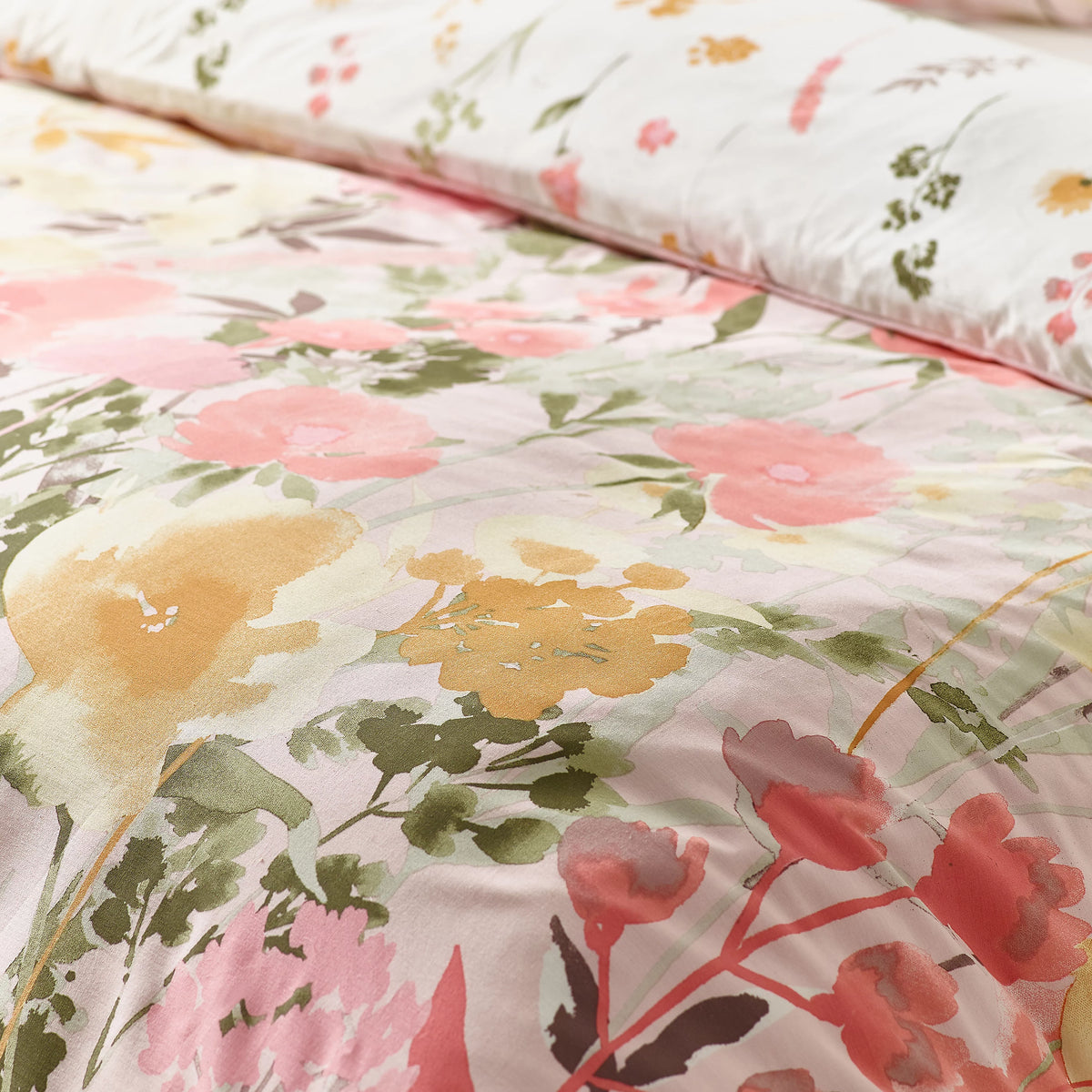 Catherine Lansfield Pink Countryside Floral Reversible Duvet Cover Set