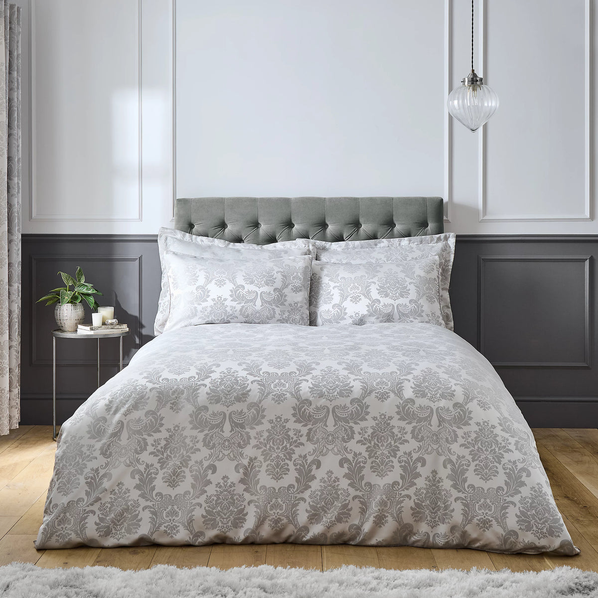 Catherine Lansfield Damask Jacquard Silver Grey Duvet Cover Set