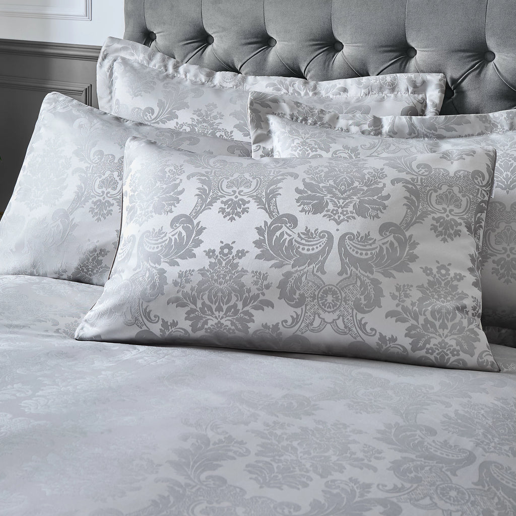 Catherine Lansfield Damask Jacquard Silver Grey Duvet Cover Set