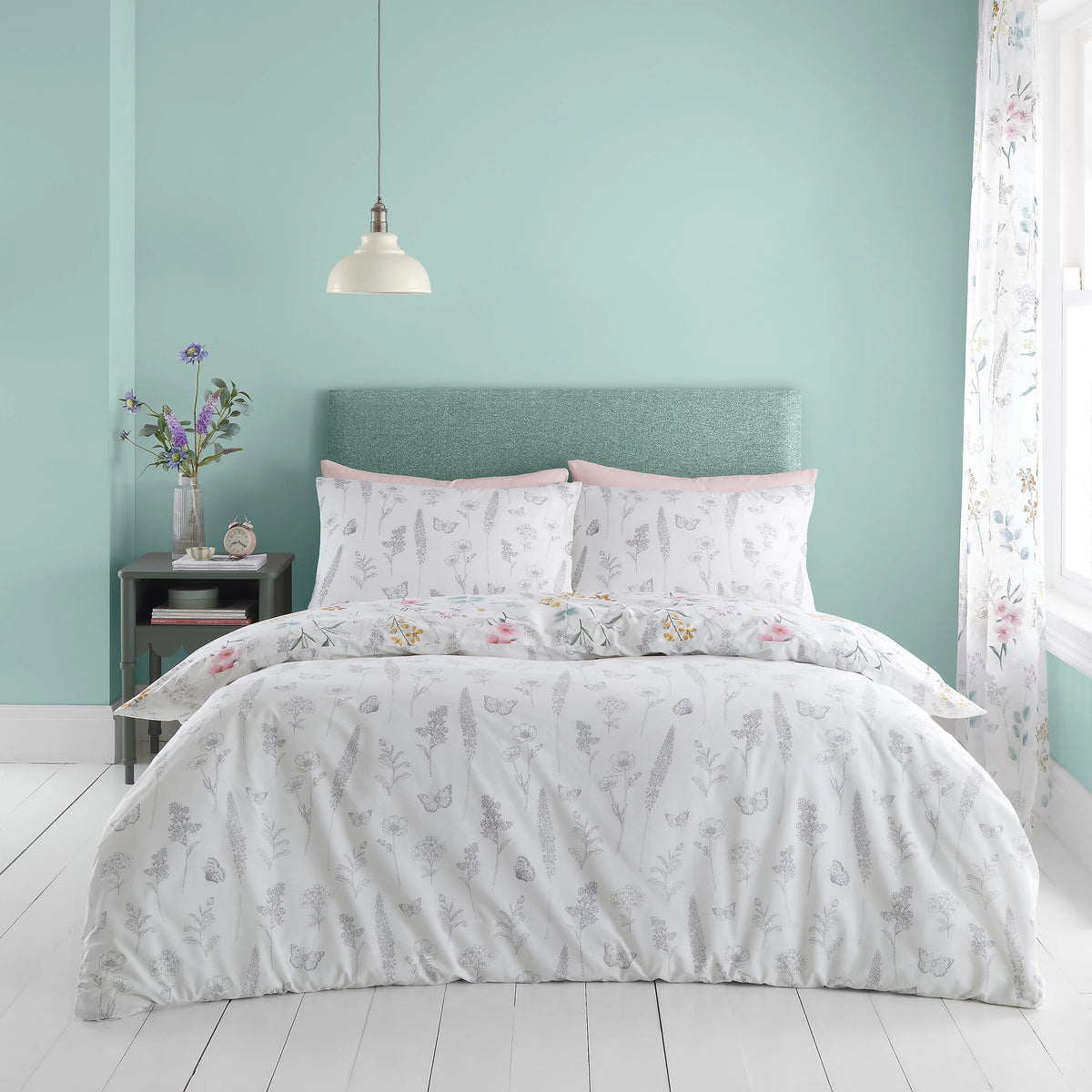 Catherine Lansfield White/Green Emilia Floral Reversible Duvet Cover Set